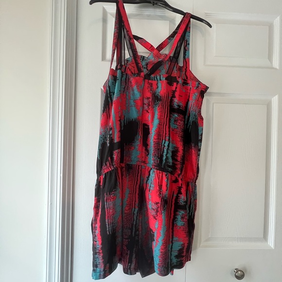 Fabletics XL Pocketed Shorts Romper - Picture 10 of 16